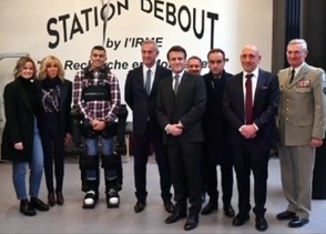 Inauguration du centre Station Debout dédié à l'activité pour handicapés moteur après lésion médullaire en présence du président Emmanuel Macron